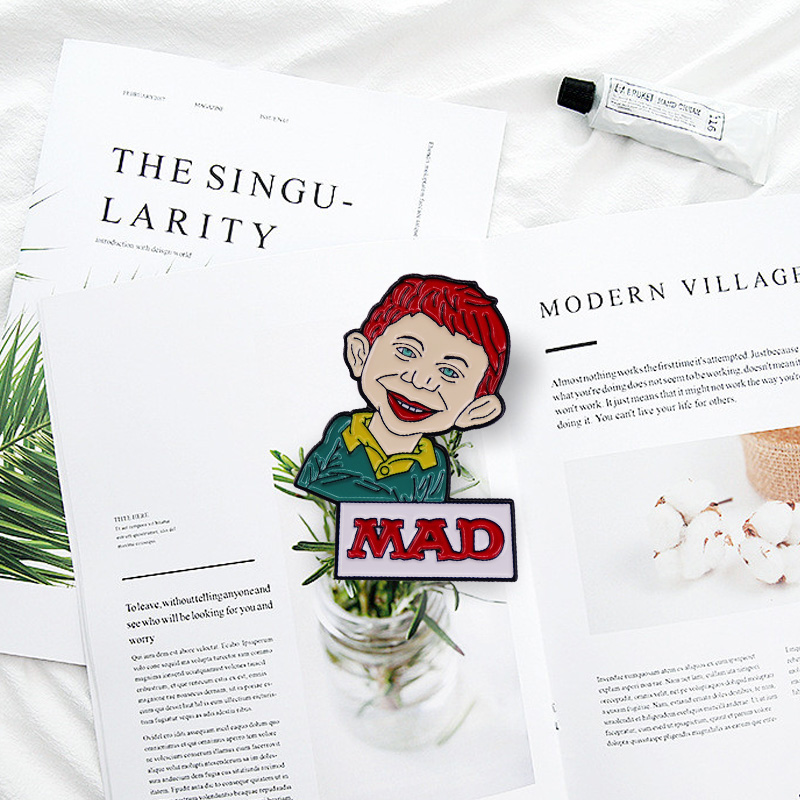 Majalah Gila Alfred E. Neuman  - Vintage Collectible Pins ulasan dan harga